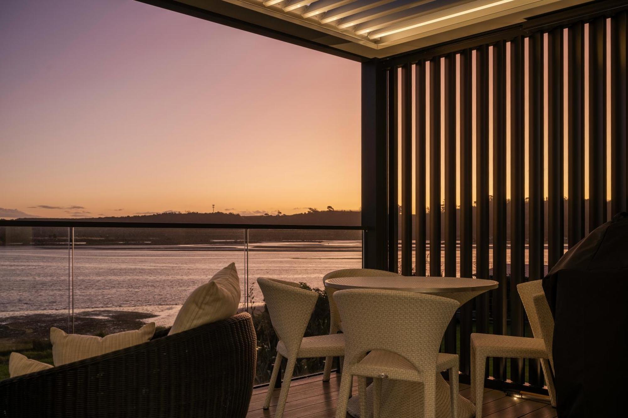 Pukehina Estuary Sunset Views Townhouse & Studio Dış mekan fotoğraf
